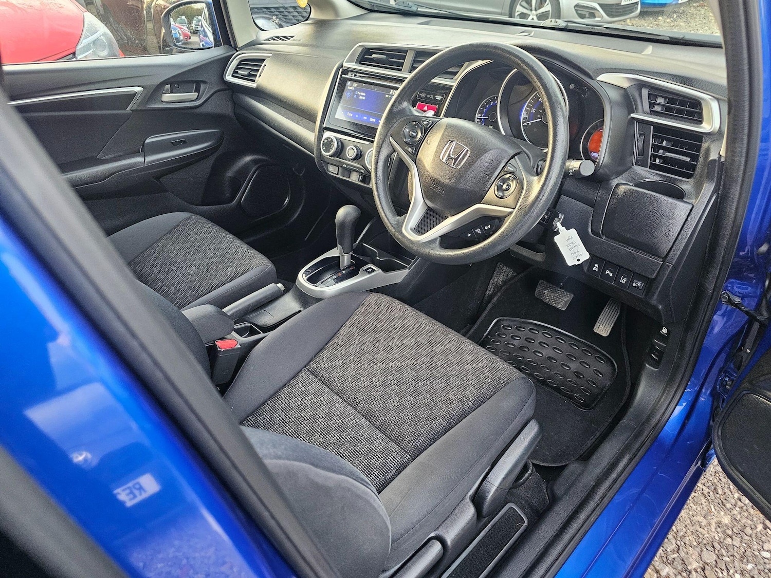 Used Honda Jazz 2017 for sale - 76926056: Photo 14