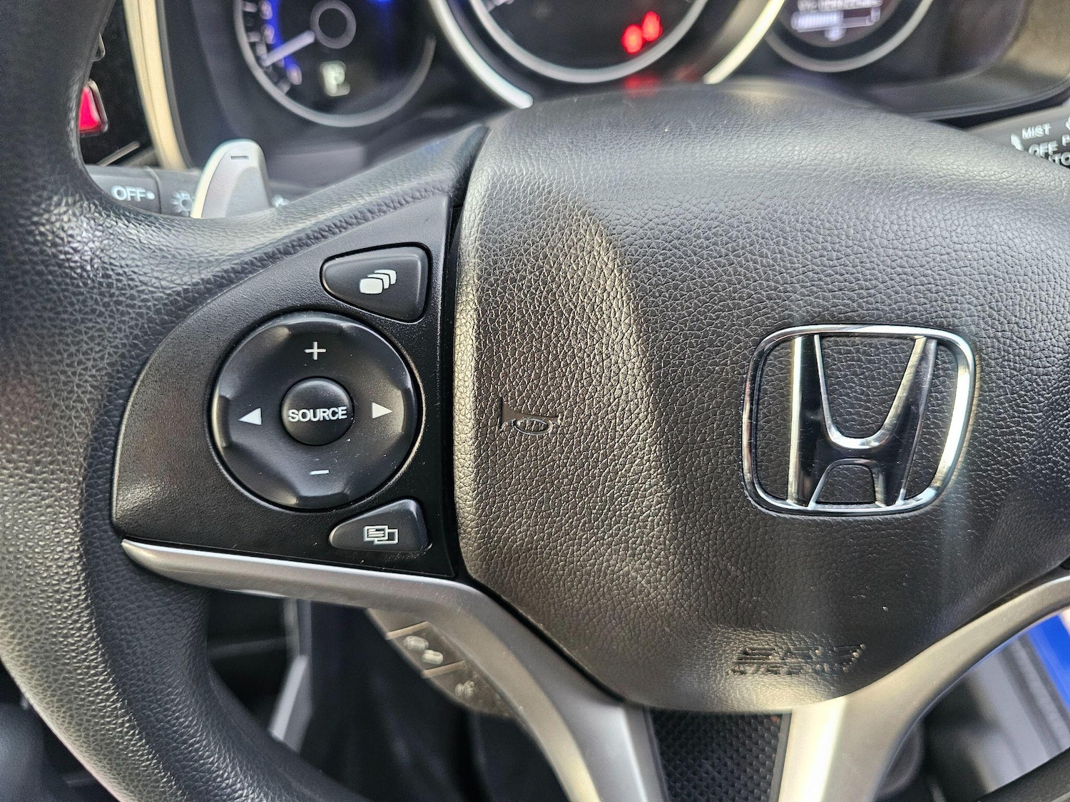 Used Honda Jazz 2017 for sale - 76926056: Photo 16