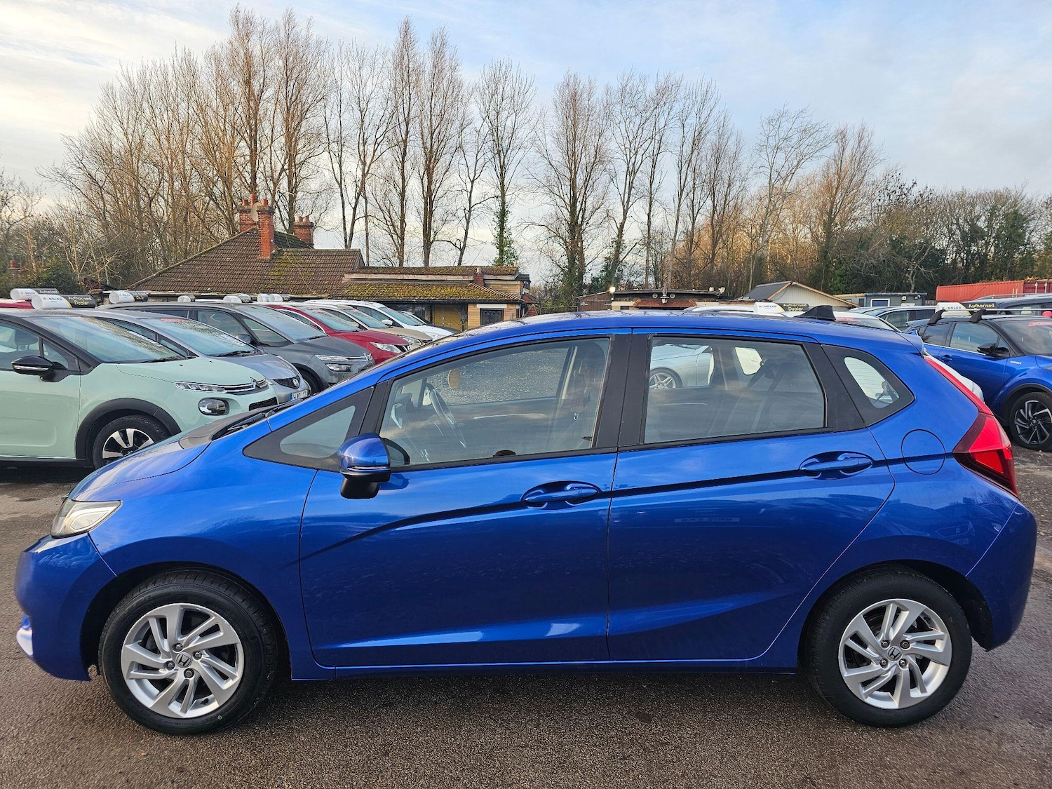 Used Honda Jazz 2017 for sale - 76926056: Photo 2