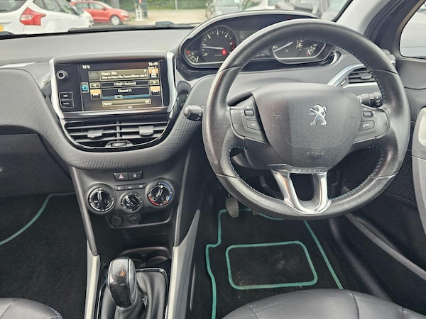 Used Peugeot 2008 2015 for sale - 76084903: Photo 14