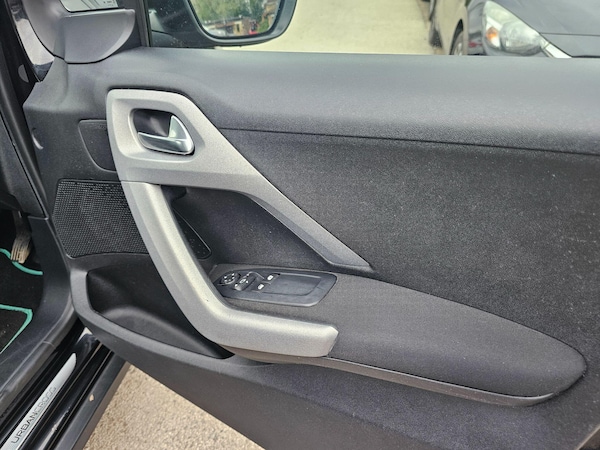 Used Peugeot 2008 2015 for sale - 76084903: Photo 22