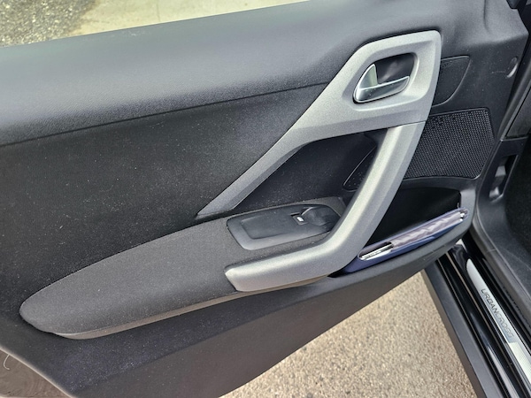 Used Peugeot 2008 2015 for sale - 76084903: Photo 24
