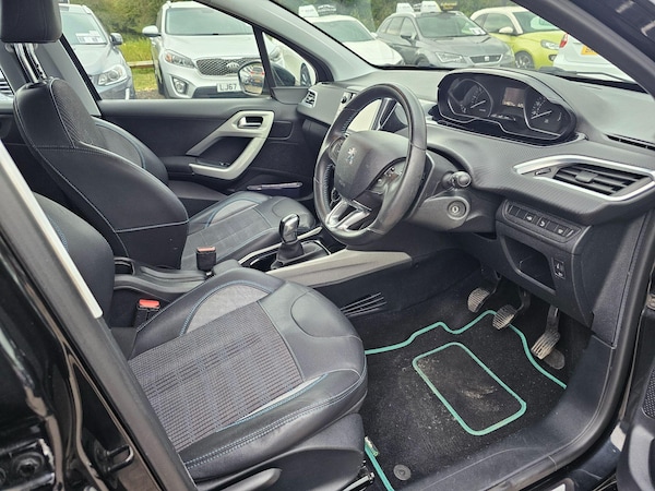 Used Peugeot 2008 2015 for sale - 76084903: Photo 6