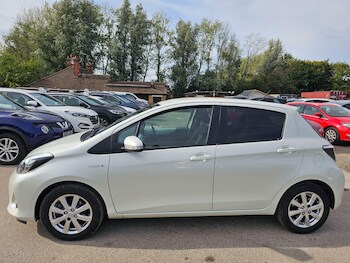 Used Toyota Yaris 2013 for sale - 75838579: Photo