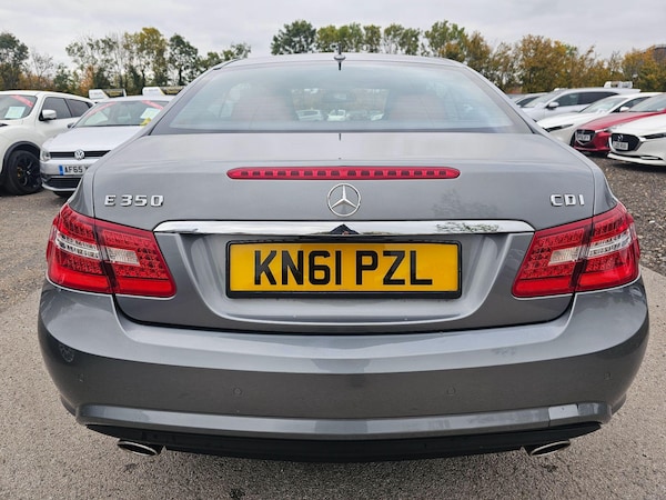 Used Mercedes-Benz E-Class 2011 for sale - 76121483: Photo 11