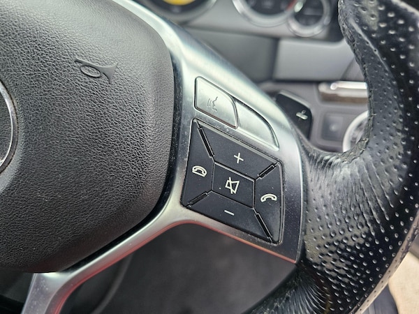 Used Mercedes-Benz E-Class 2011 for sale - 76121483: Photo 25