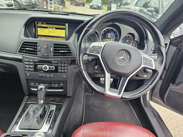Used Mercedes-Benz E-Class 2011 for sale - 76121483: Photo 8