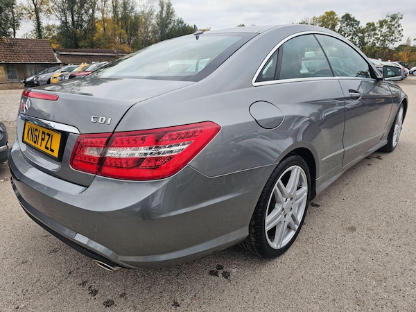 Used Mercedes-Benz E-Class 2011 for sale - 76121483: Photo 9