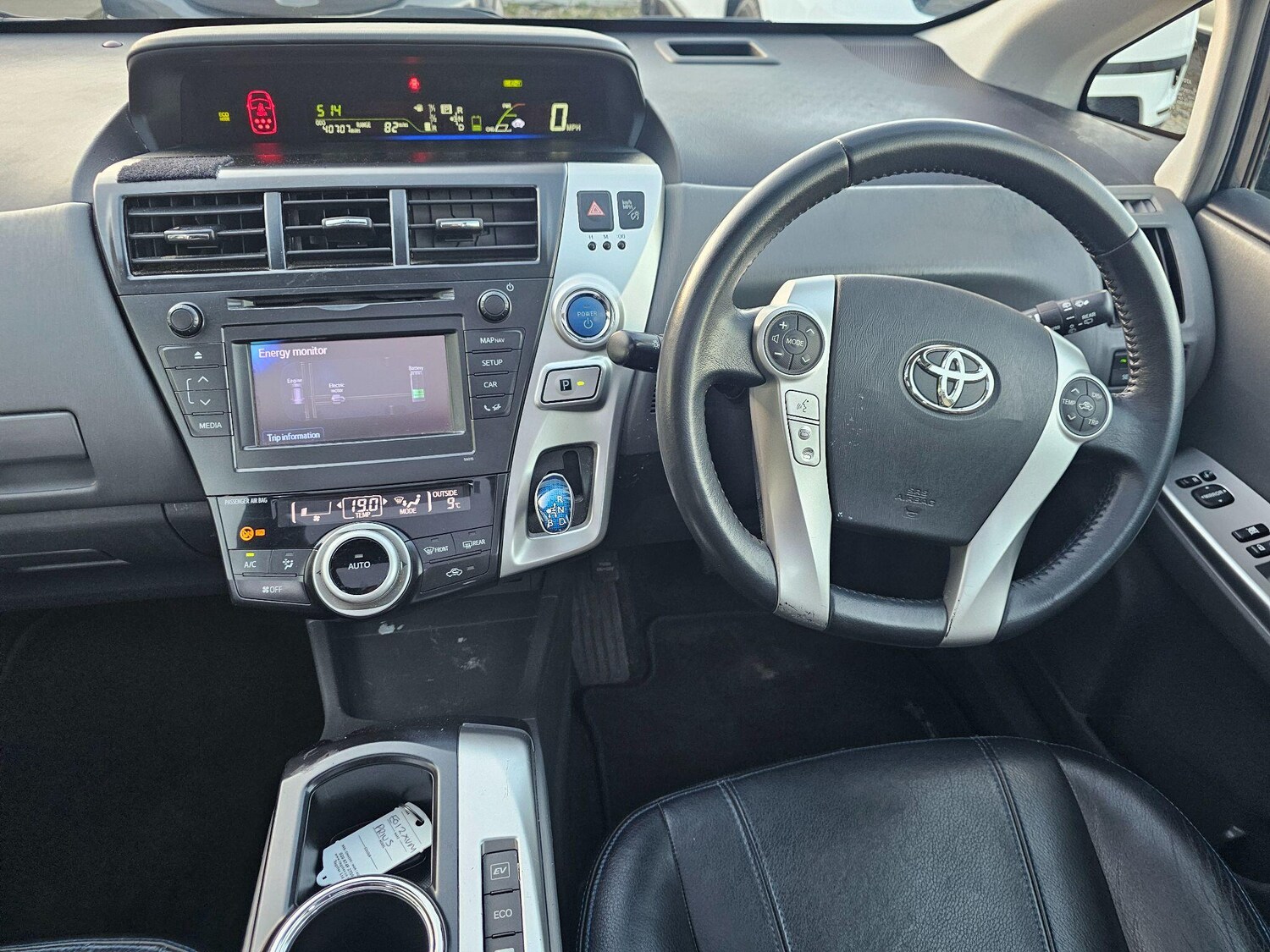 Used Toyota Prius+ 2012 for sale - 77839658: Photo 15