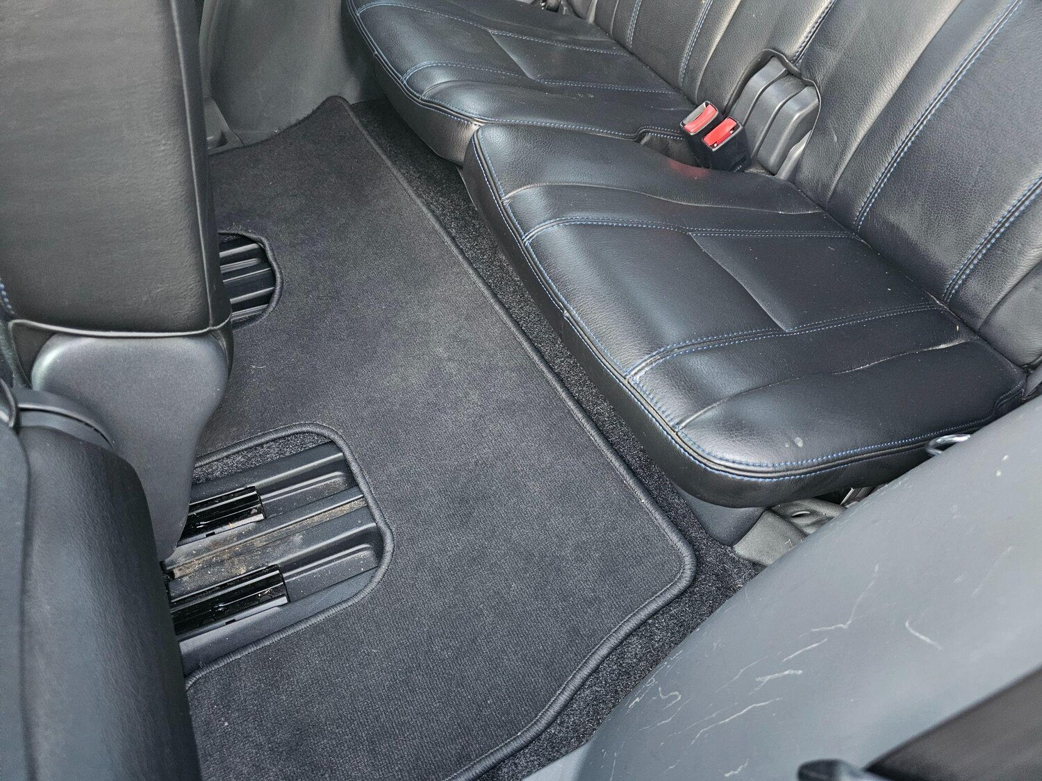 Used Toyota Prius+ 2012 for sale - 77839658: Photo 25