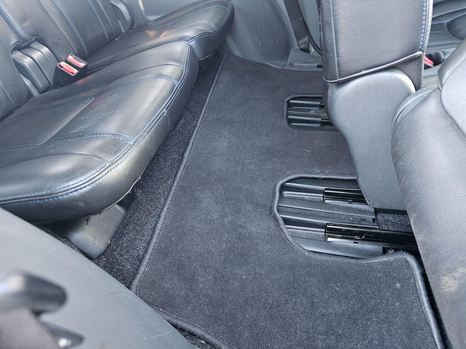 Used Toyota Prius+ 2012 for sale - 77839658: Photo 28