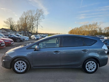 Used Toyota Prius+ 2012 for sale - 77839658: Photo