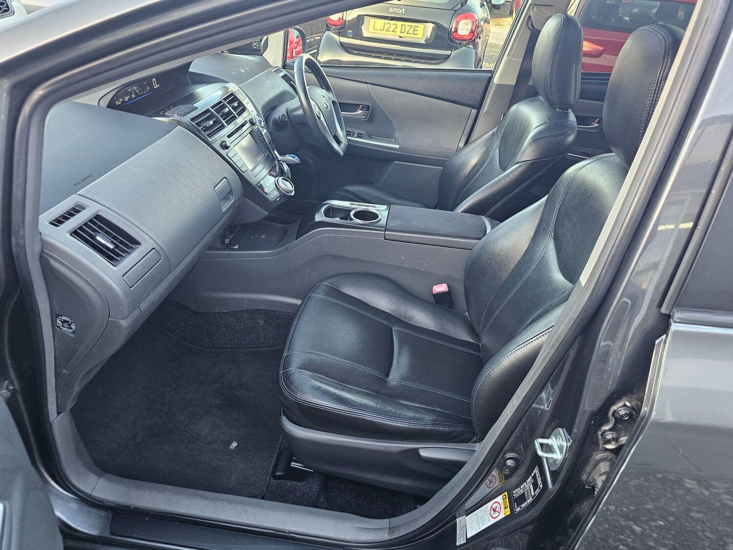 Used Toyota Prius+ 2012 for sale - 77839658: Photo 33