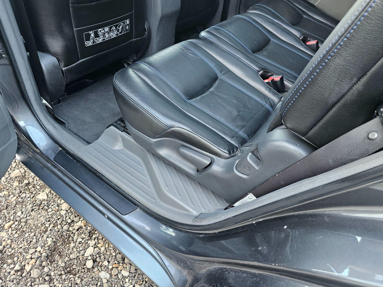 Used Toyota Prius+ 2012 for sale - 77839658: Photo 37