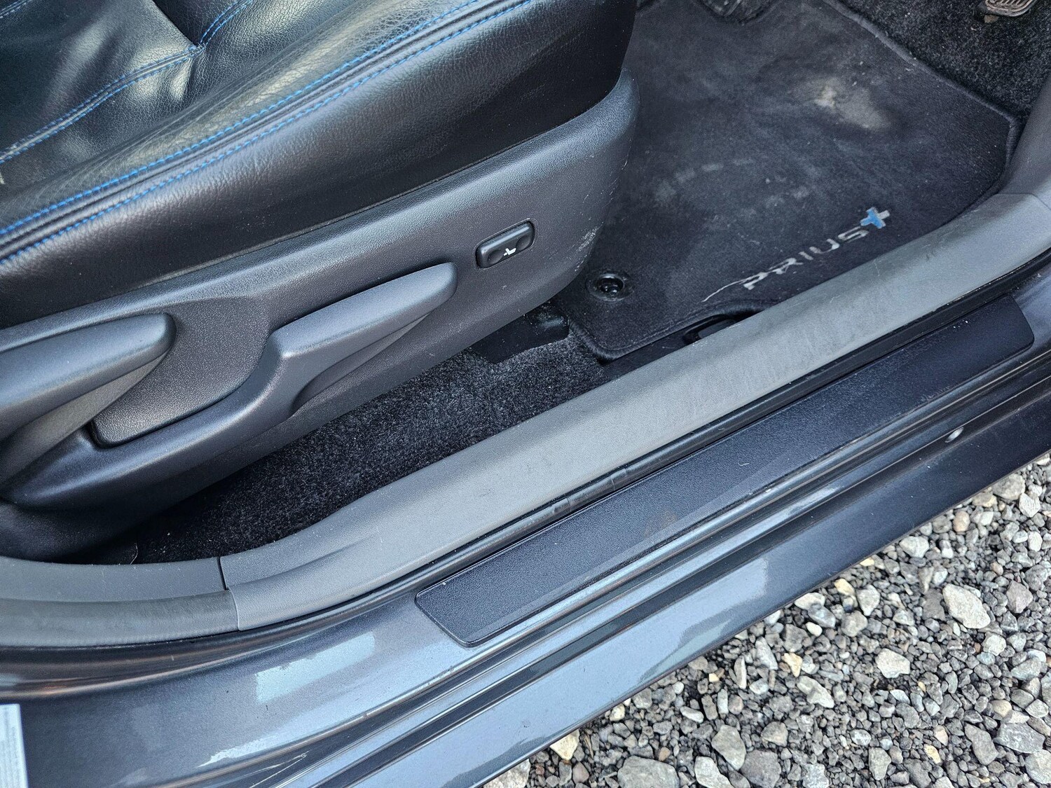 Used Toyota Prius+ 2012 for sale - 77839658: Photo 38