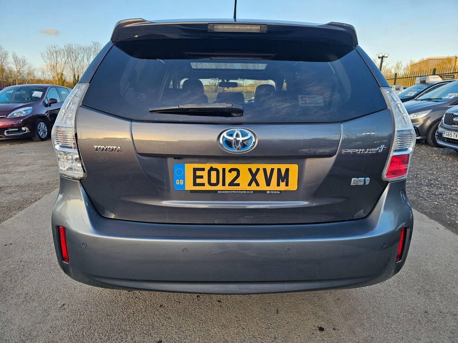 Used Toyota Prius+ 2012 for sale - 77839658: Photo 7