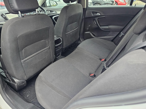Used Vauxhall Insignia 2015 for sale - 75677653: Photo 16