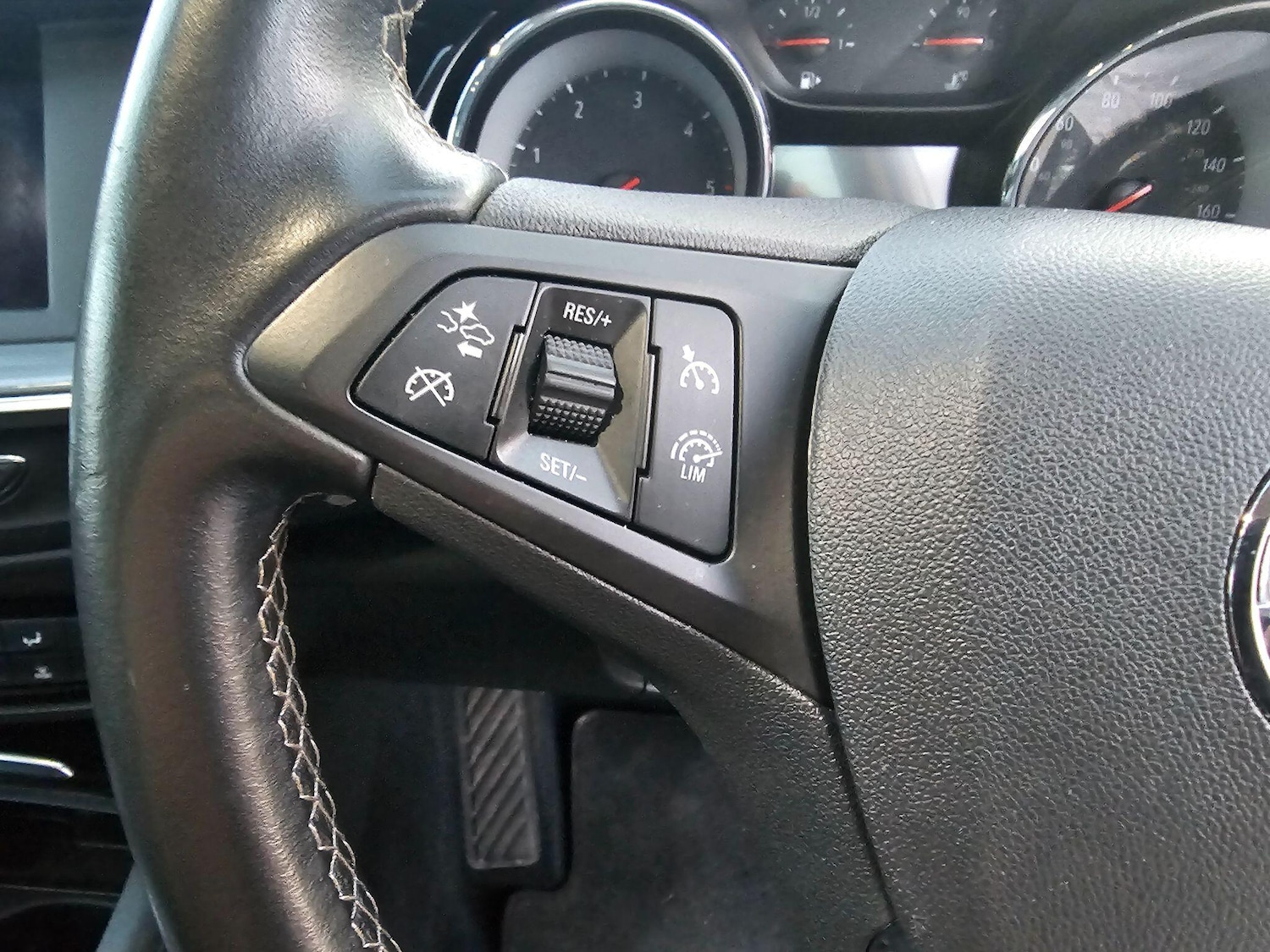 Used Vauxhall Insignia 2018 for sale - 75866912: Photo 16