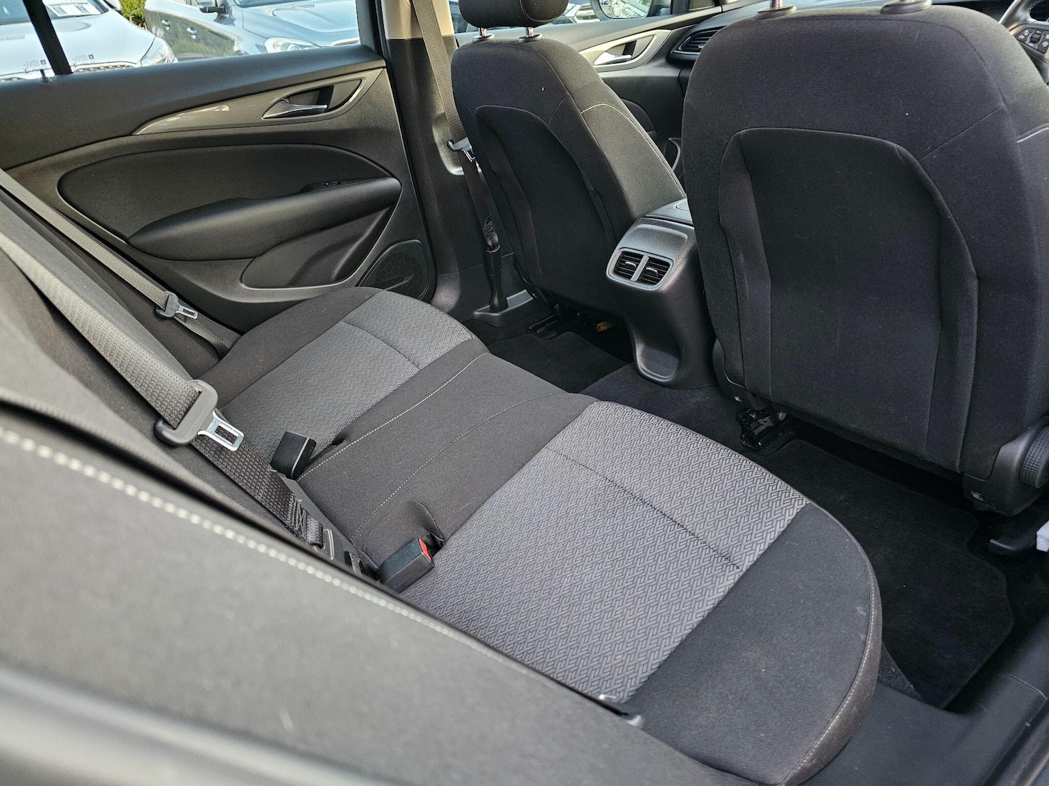 Used Vauxhall Insignia 2018 for sale - 75866912: Photo 6