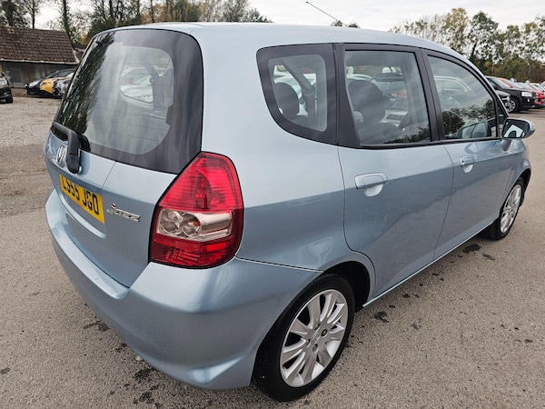 Used Honda Jazz 2005 for sale - 76295323: Photo 12