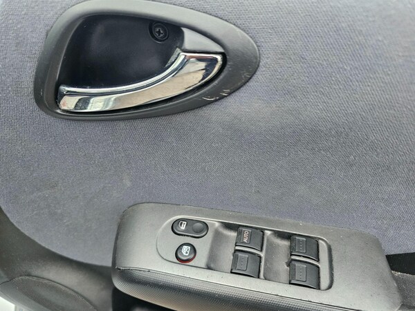 Used Honda Jazz 2005 for sale - 76295323: Photo 25