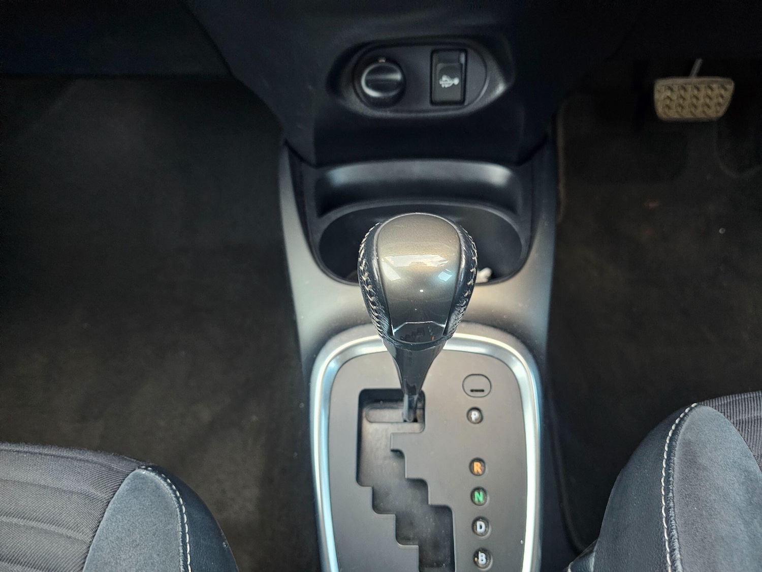 Used Toyota Yaris 2014 for sale - 76992945: Photo 19