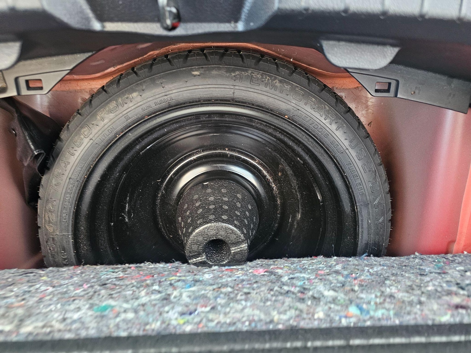 Used Toyota Yaris 2014 for sale - 76992945: Photo 40