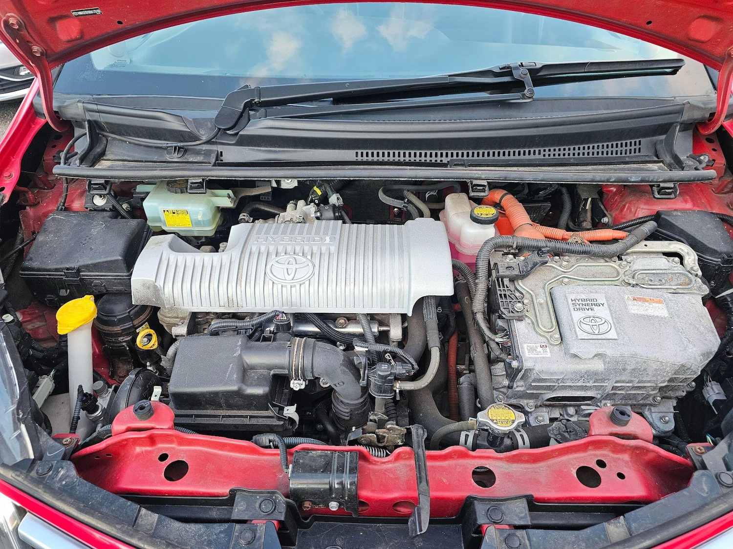 Used Toyota Yaris 2014 for sale - 76992945: Photo 41