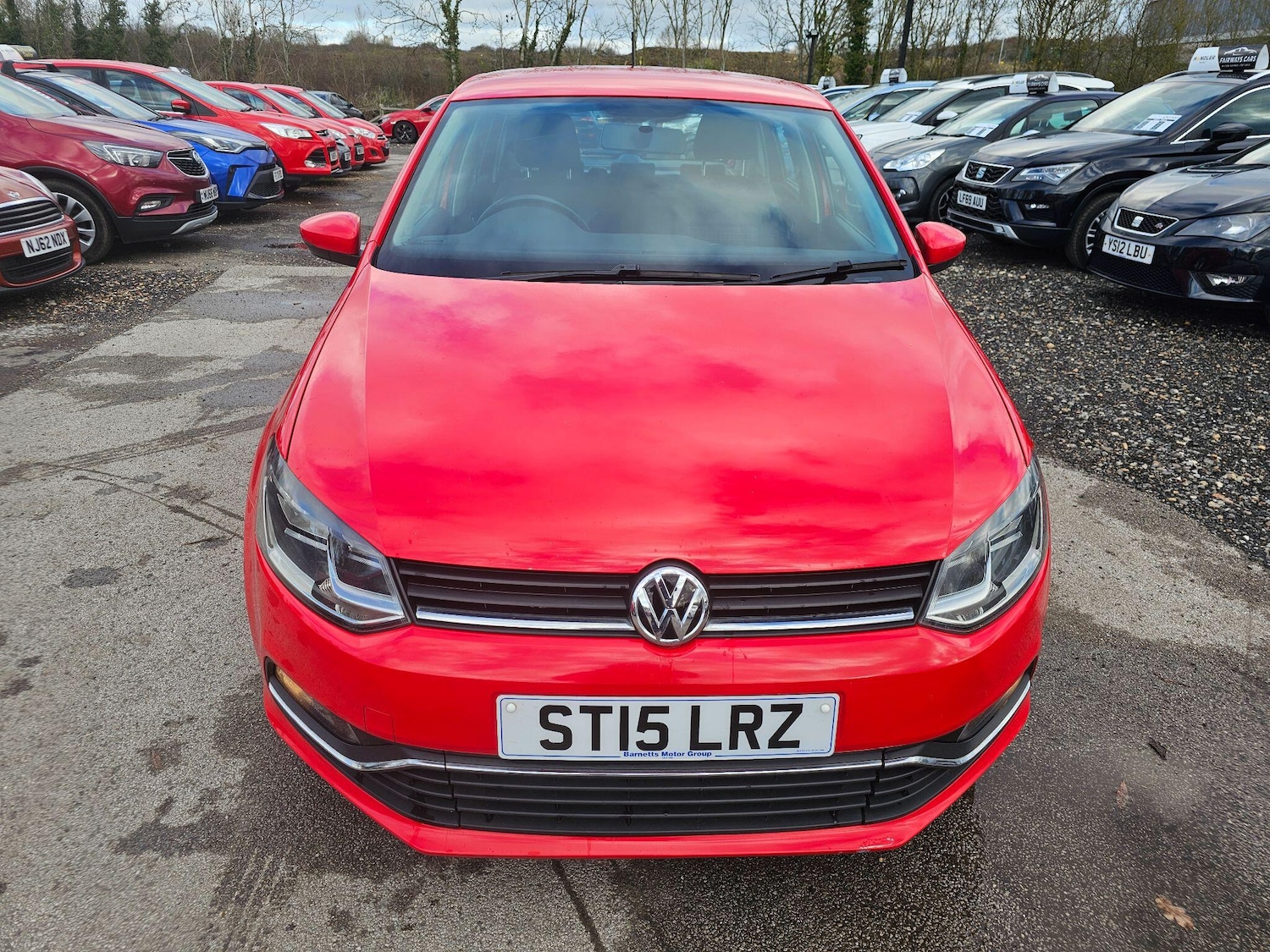 Used Volkswagen Polo 2015 for sale - 76671425: Photo 1