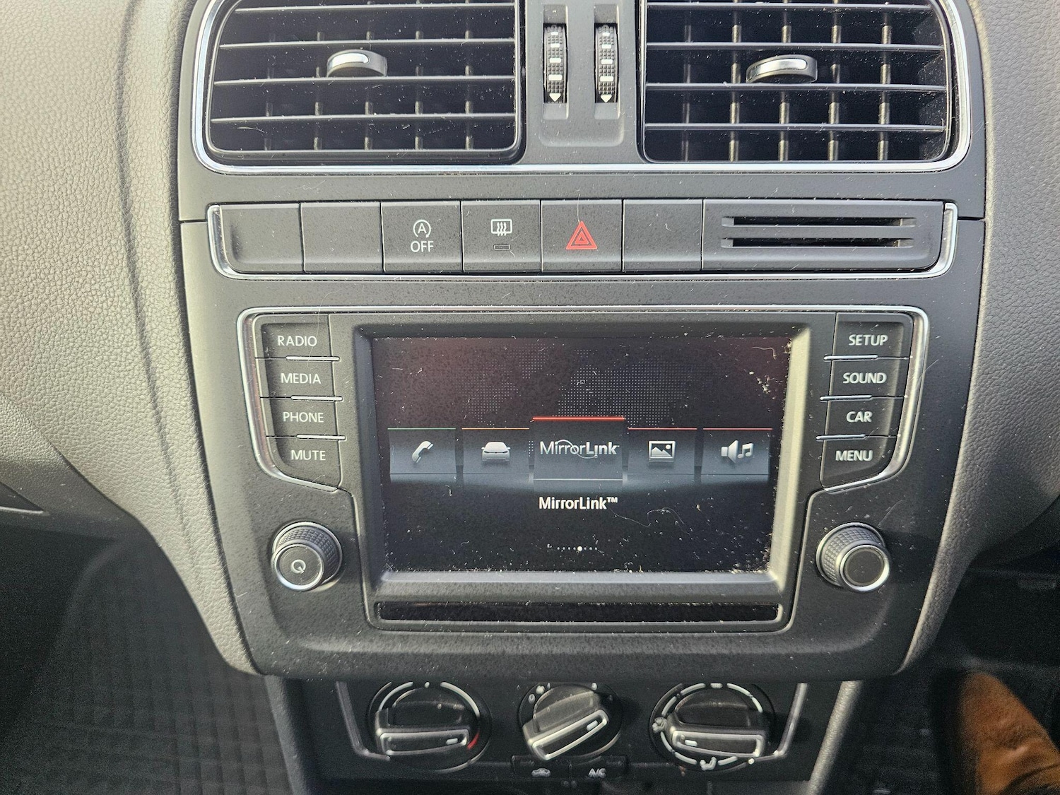 Used Volkswagen Polo 2015 for sale - 76671425: Photo 17