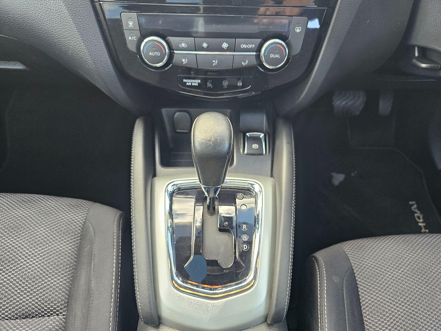 Used Nissan Qashqai 2016 for sale - 76294877: Photo 18