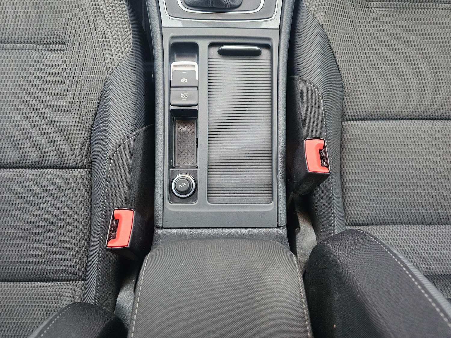 Used Volkswagen Golf 2017 for sale - 76786655: Photo 24