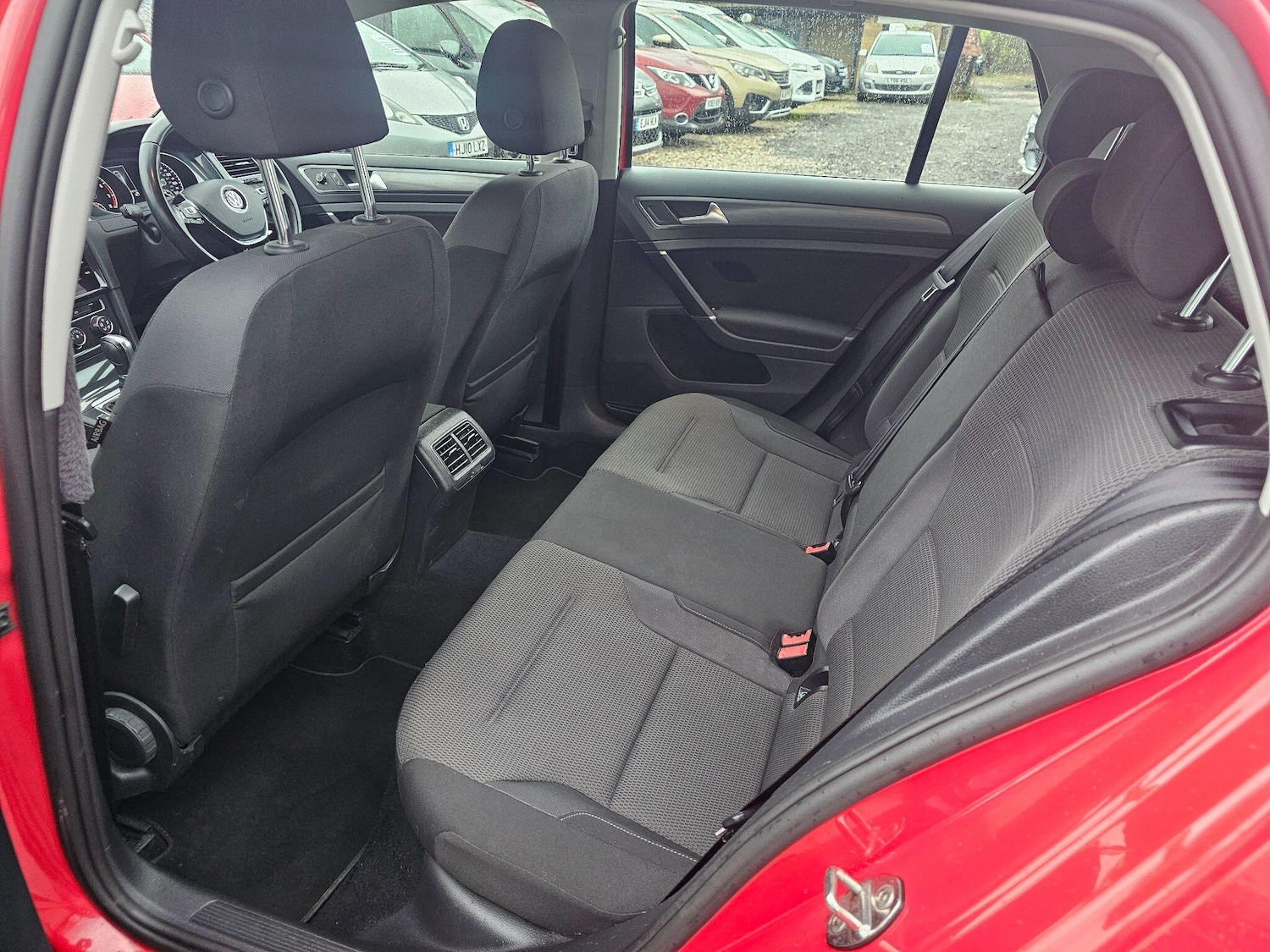 Used Volkswagen Golf 2017 for sale - 76786655: Photo 31