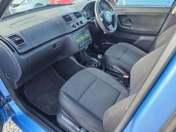 Used Skoda Fabia 2015 for sale - 74324895: Photo