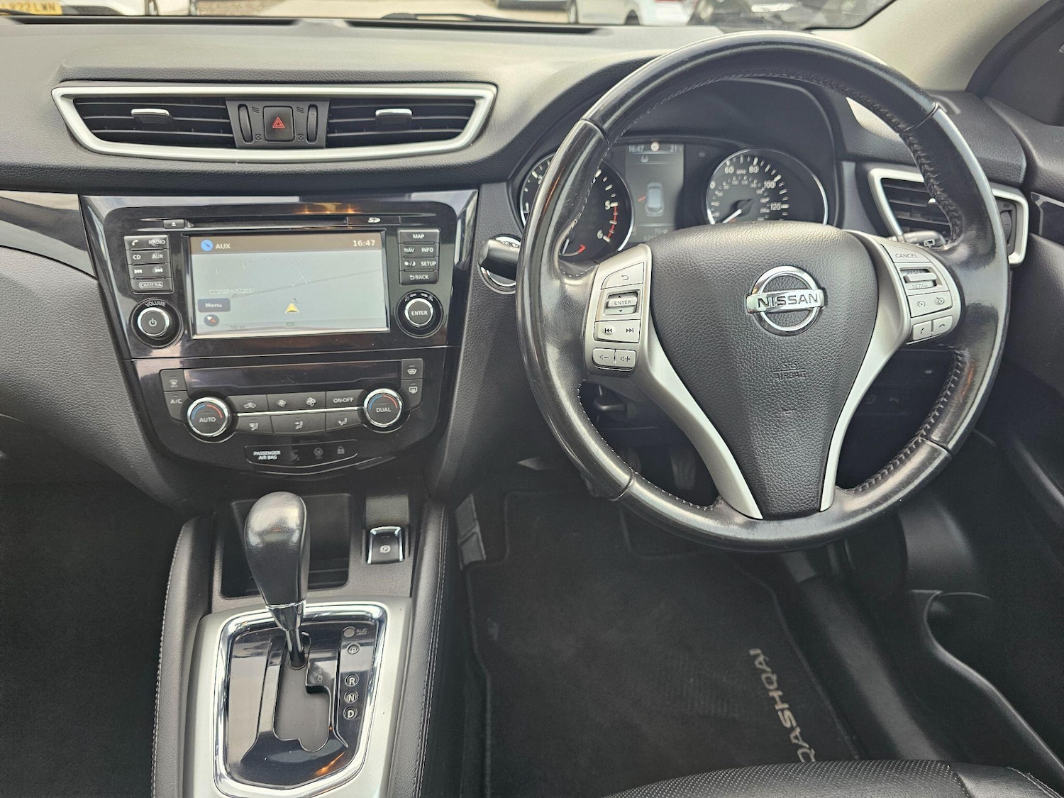 Used Nissan Qashqai 2015 for sale - 75990540: Photo 15