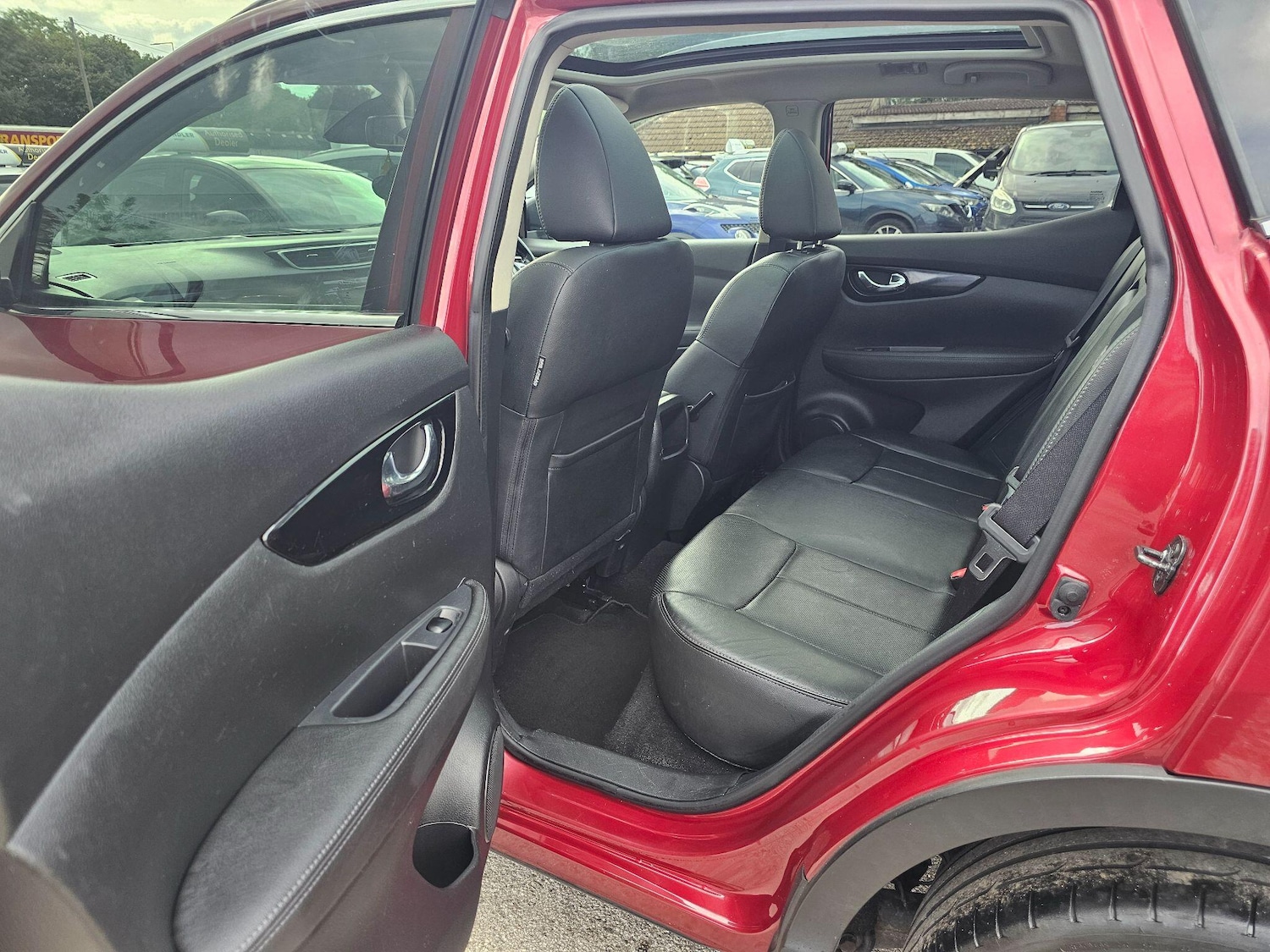 Used Nissan Qashqai 2015 for sale - 75990540: Photo 29