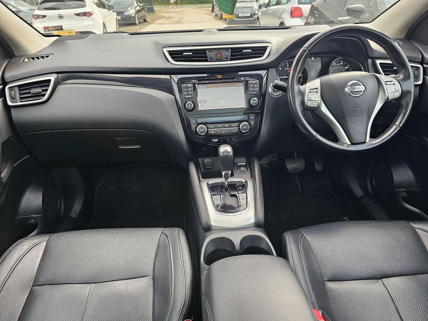 Used Nissan Qashqai 2015 for sale - 75990540: Photo 3