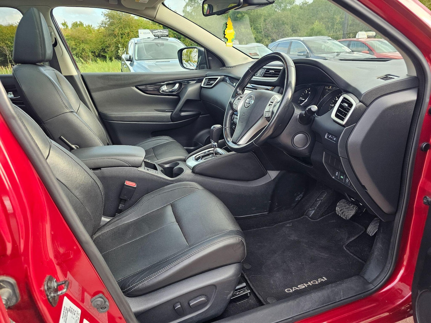 Used Nissan Qashqai 2015 for sale - 75990540: Photo 5
