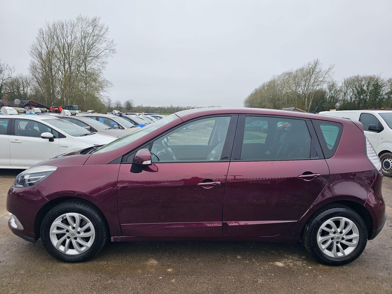 Used Renault Scenic 2014 for sale - 77671857: Photo 2