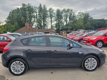 Used Vauxhall Astra 2013 for sale - 75614099: Photo