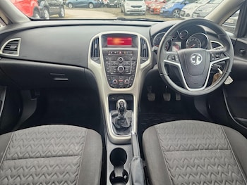 Used Vauxhall Astra 2013 for sale - 75614099: Photo