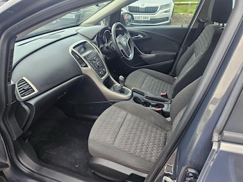 Used Vauxhall Astra 2013 for sale - 75614099: Photo