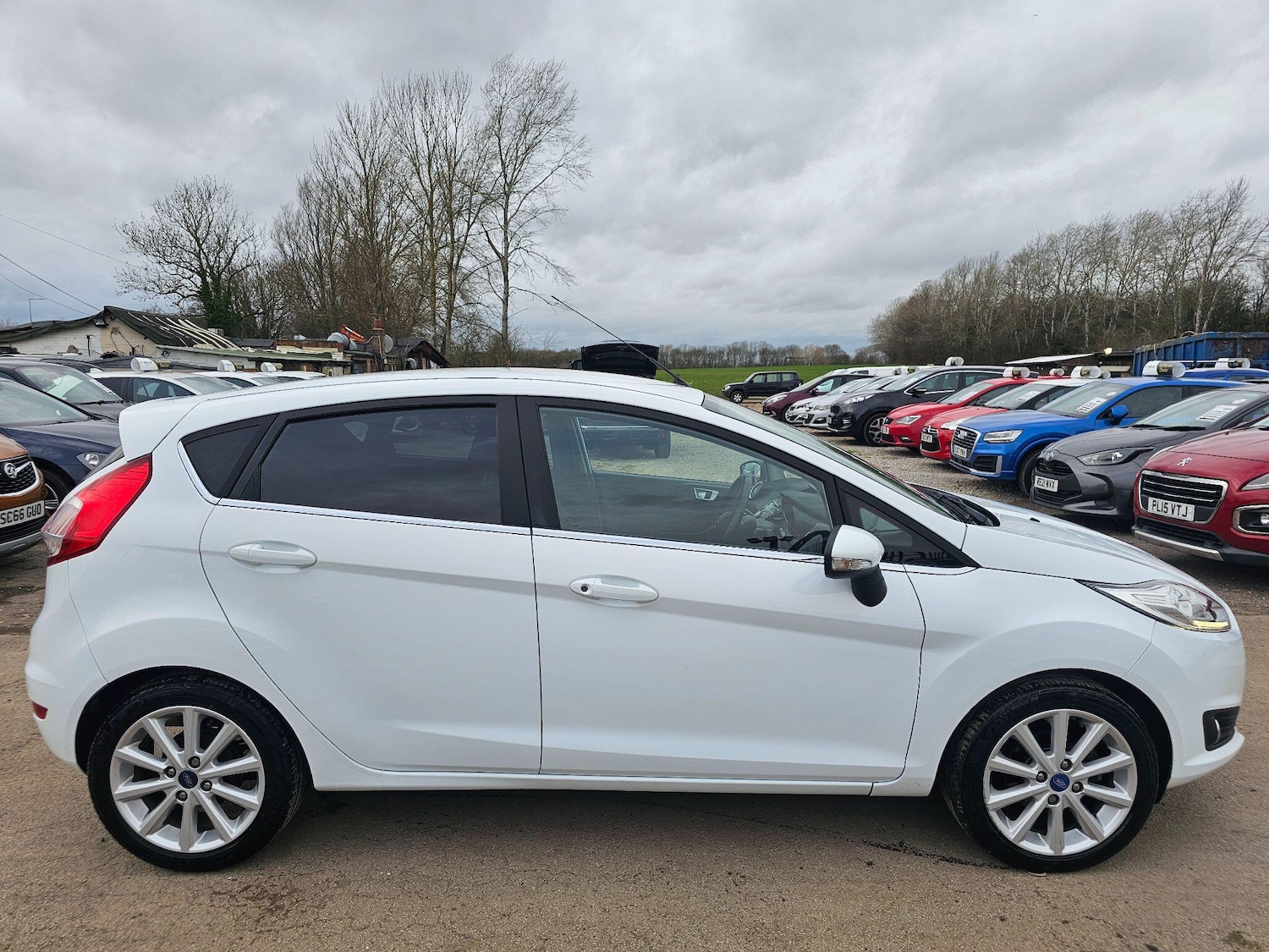 Used Ford Fiesta for sale - 77683159: Photo 2