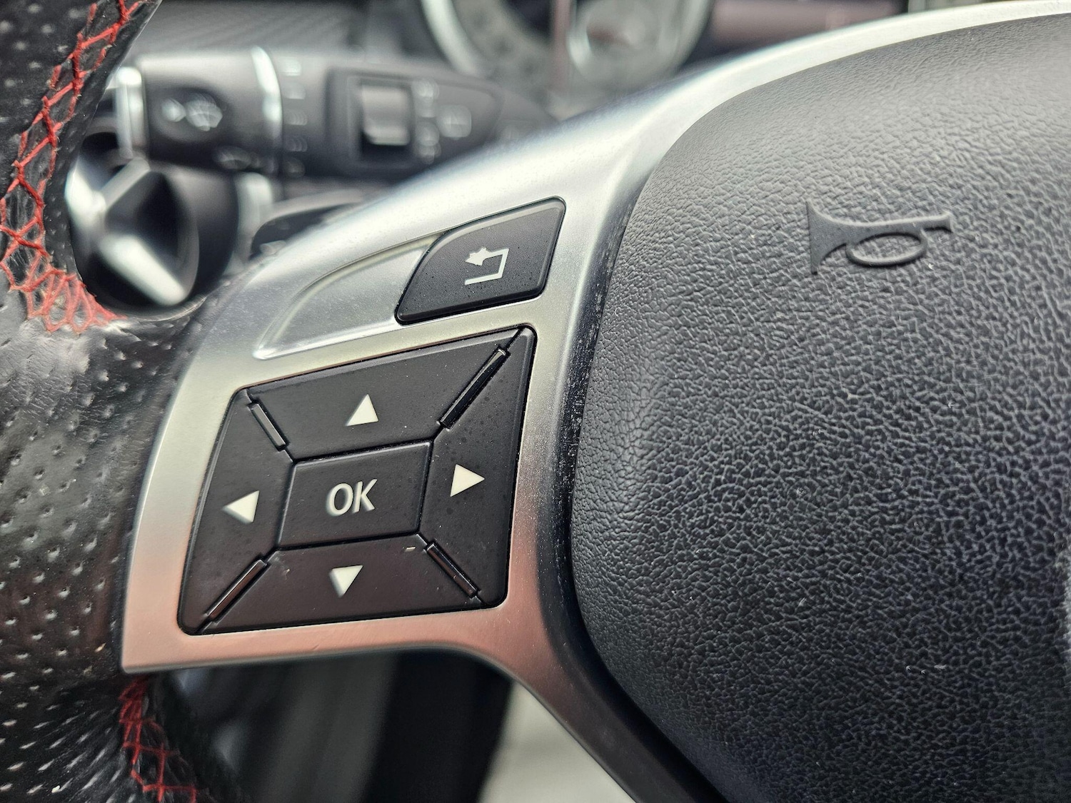 Used Mercedes-Benz A-Class 2015 for sale - 77143133: Photo 17