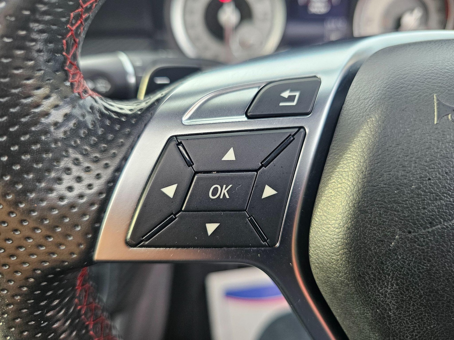 Used Mercedes-Benz A-Class 2015 for sale - 76423225: Photo 16