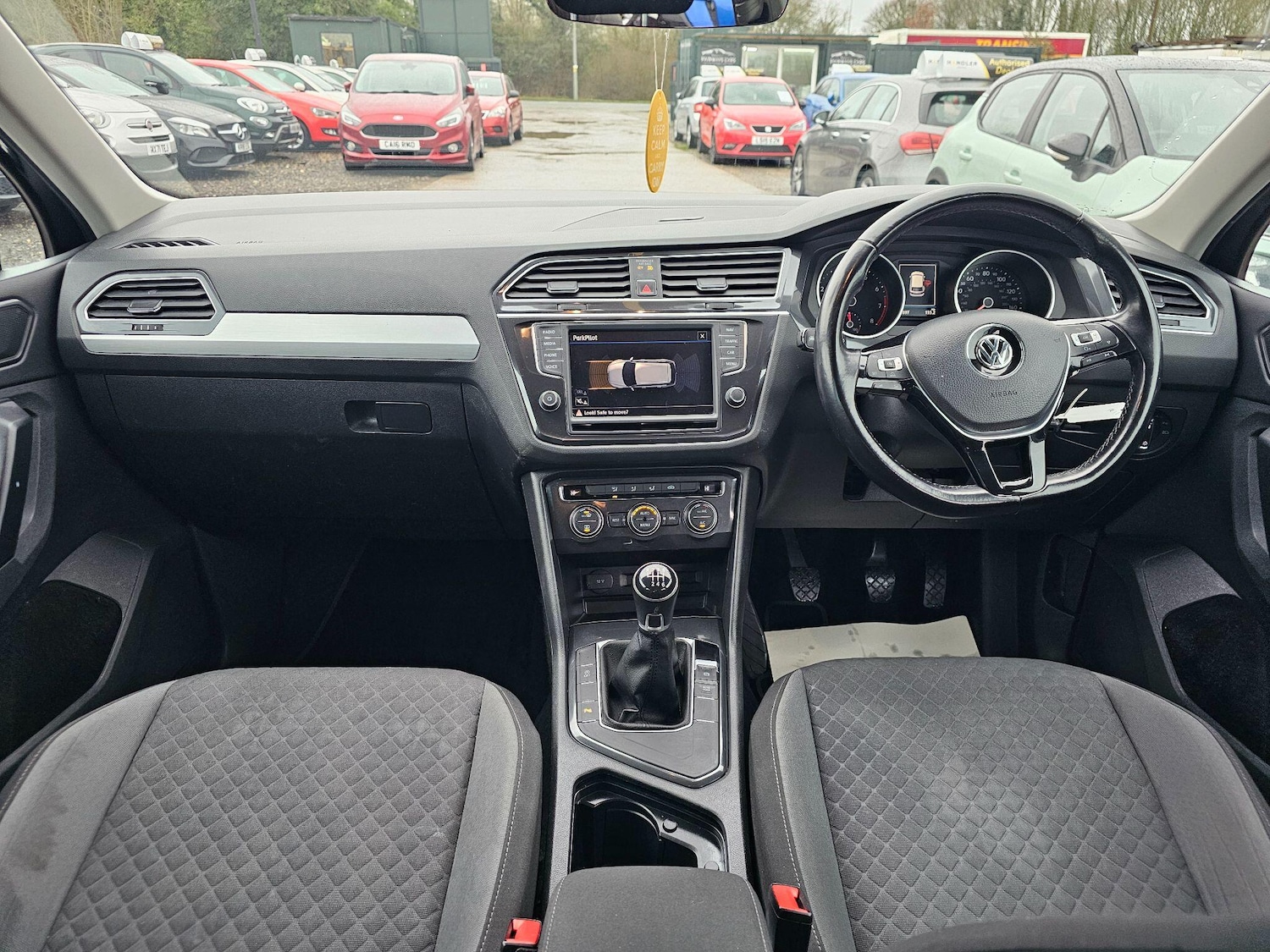 Used Volkswagen Tiguan 2017 for sale - 77143233: Photo 3