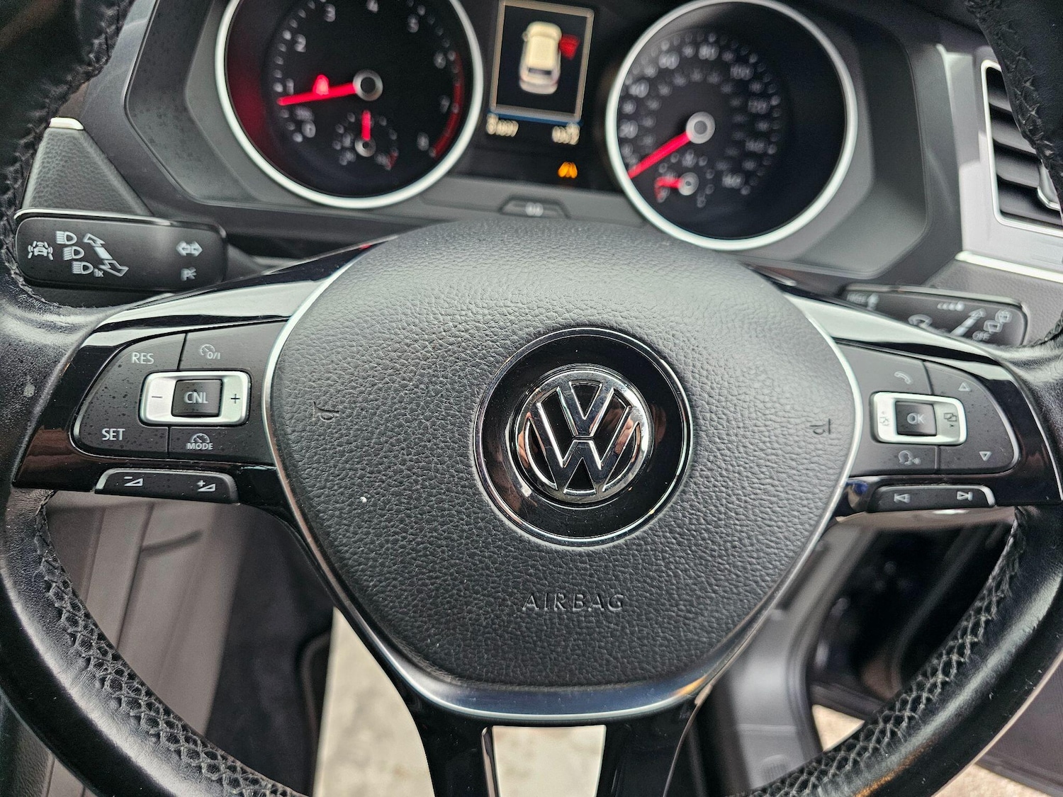 Used Volkswagen Tiguan 2017 for sale - 77143233: Photo 34