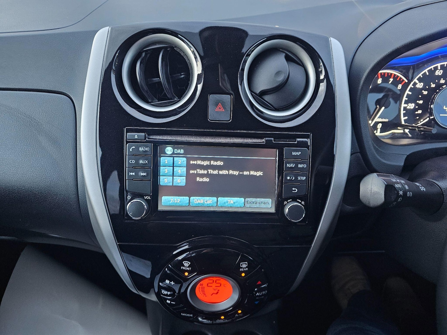 Used Nissan Note 2017 for sale - 77305363: Photo 12