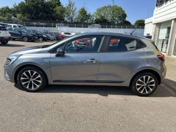 Used Renault Clio 2023 for sale - 74969164: Photo