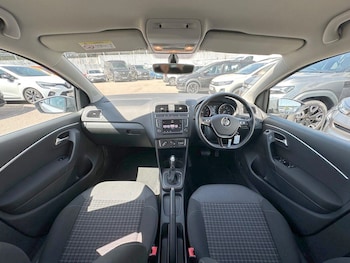 Used Volkswagen Polo 2017 for sale - 79199968: Photo